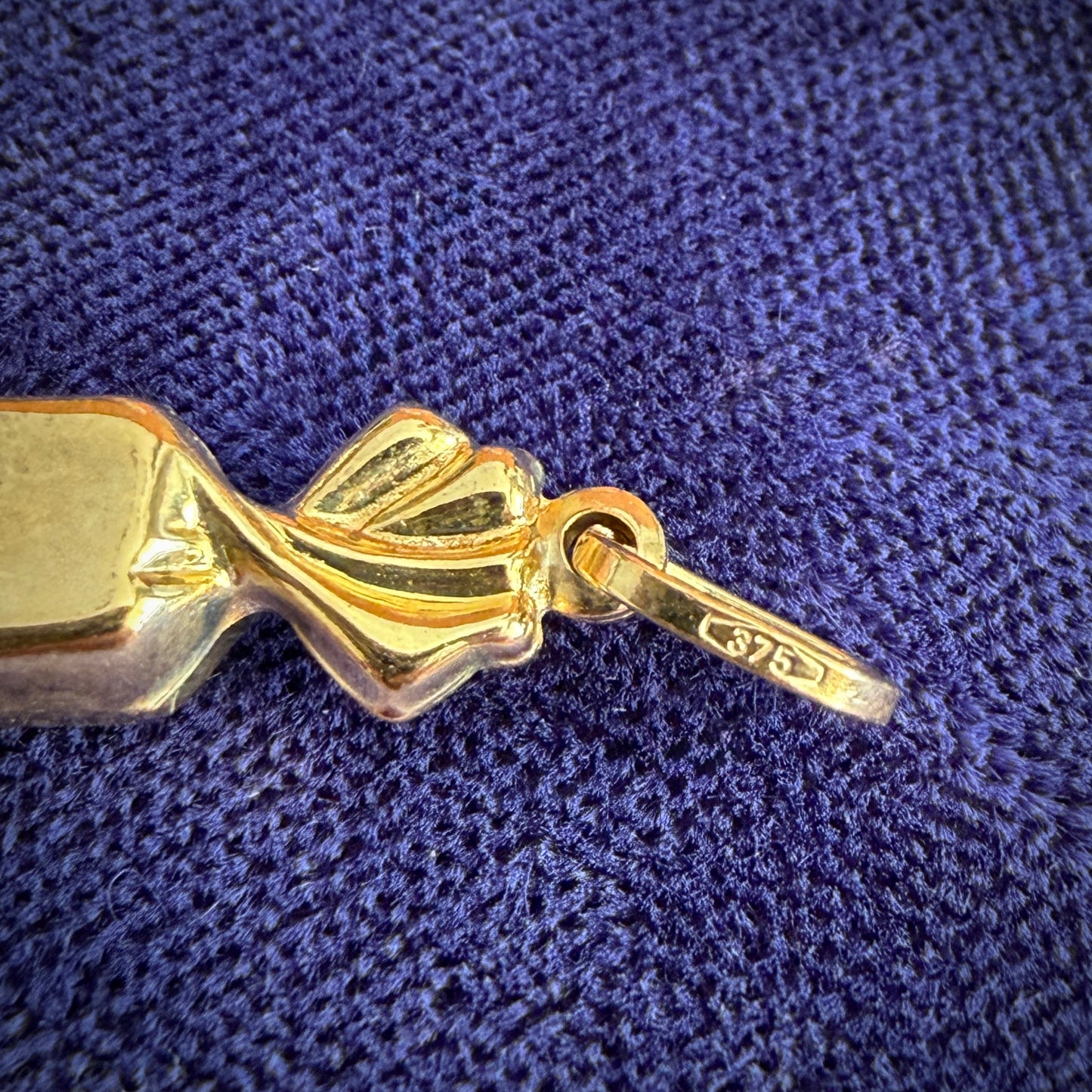 Vintage 9ct Gold Sweet in Wrapper Charm