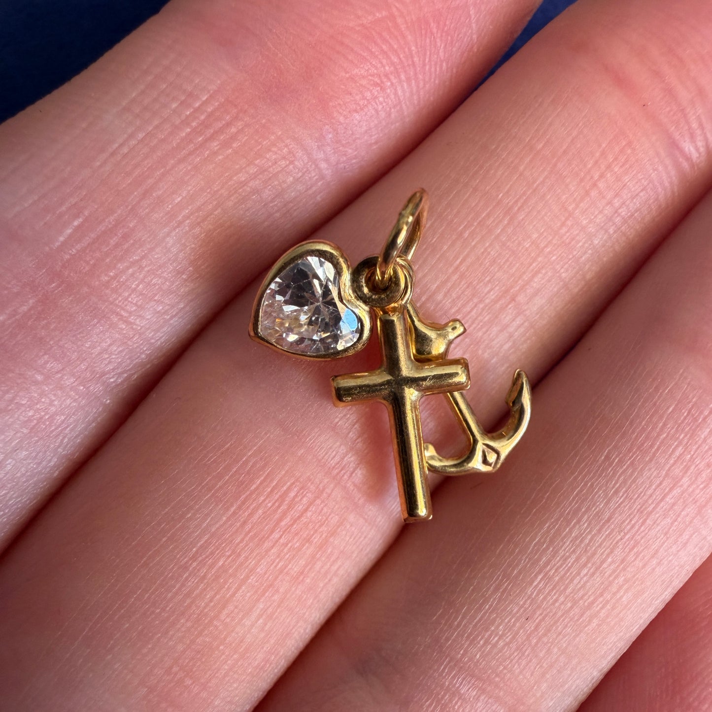 Vintage 9ct Gold Faith, Hope & Charity Charm
