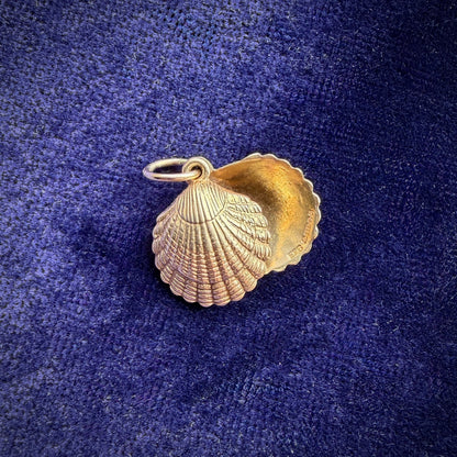 Vintage 9ct Gold Double Seashell Charm Pendant
