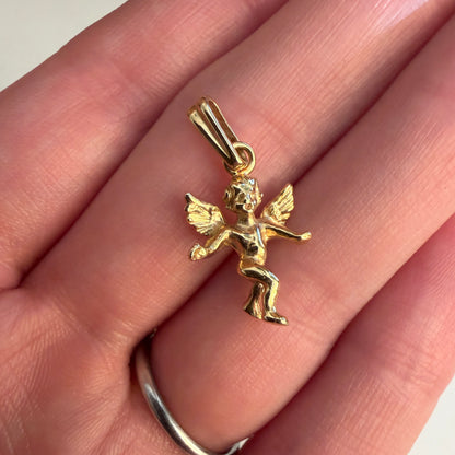 Vintage 9ct Gold Winged Cherub Charm