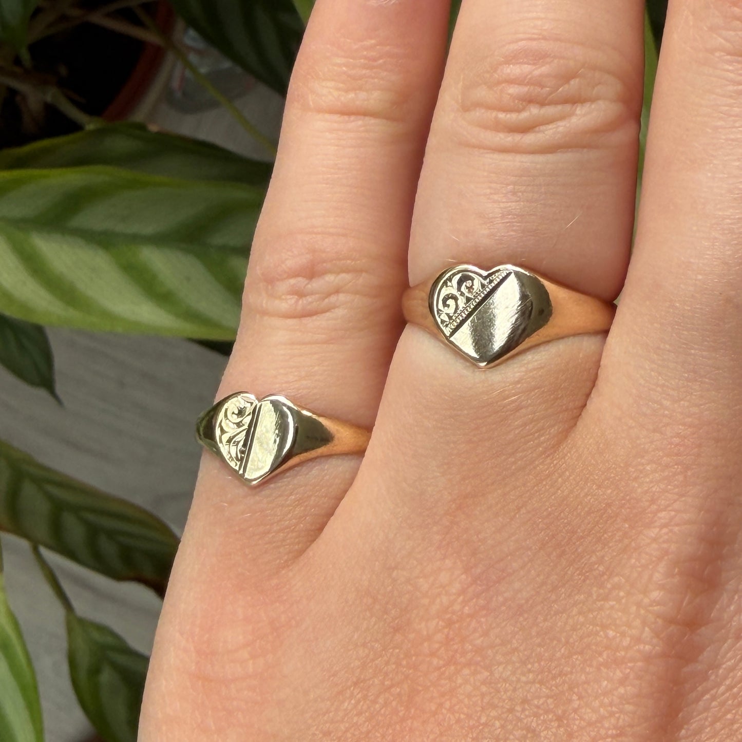 9ct Gold Dainty Heart Shape Signet Ring