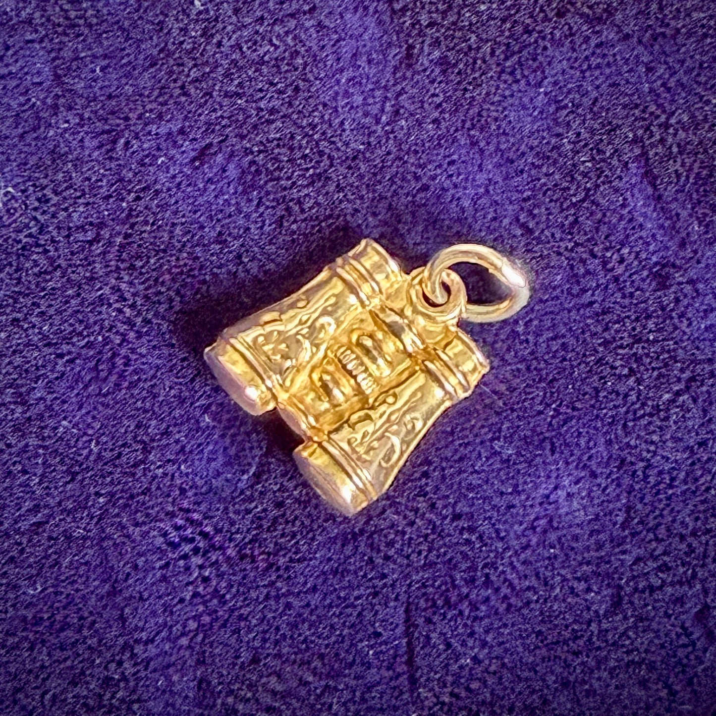Vintage 9ct Gold Binoculars Charm