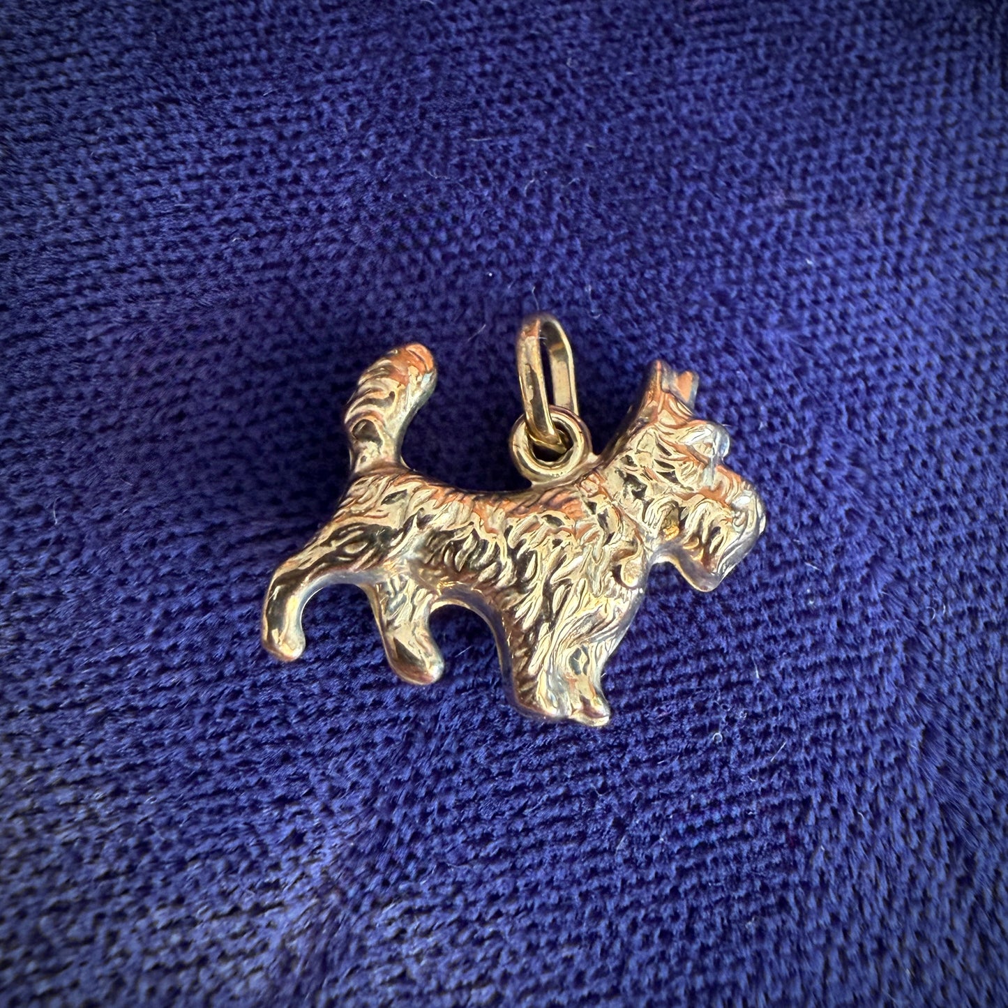 Vintage 9ct Gold Terrier Dog Charm