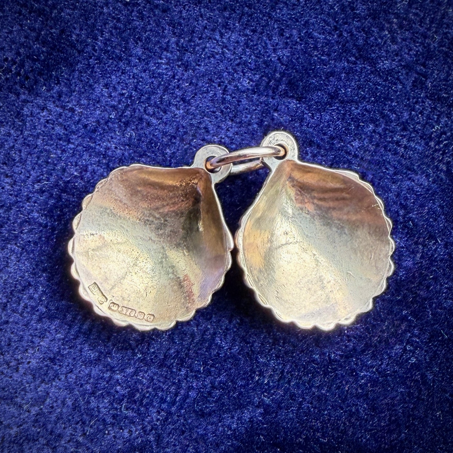 Vintage 9ct Gold Double Seashell Charm Pendant