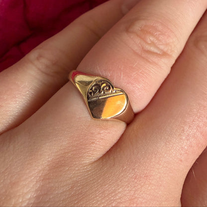 9ct Gold Heart Shape Signet Ring
