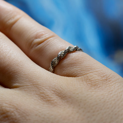 Rope Twist Design Ring